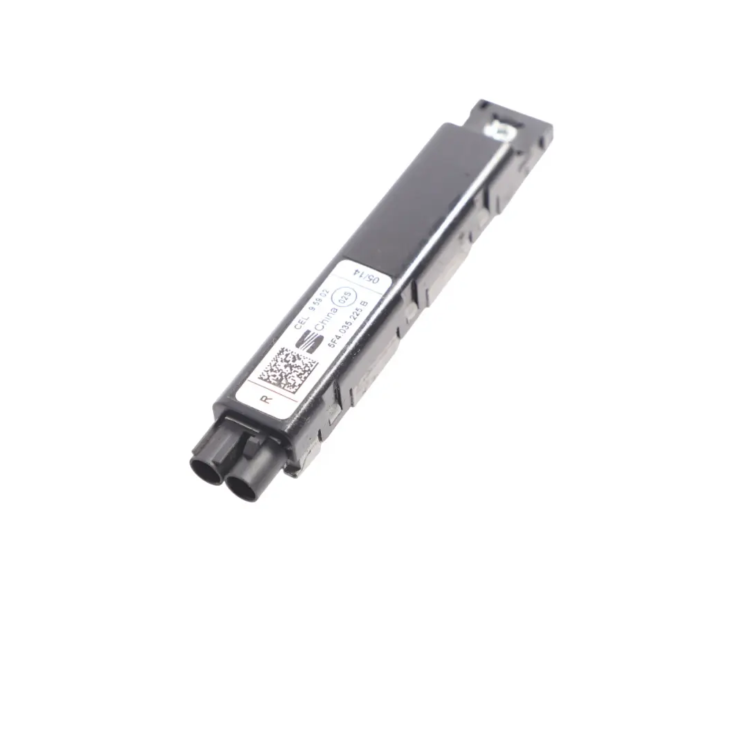 Seat Leon MK3 Module Amplificateur D'Antenne FM Droit - SKU 5F4035225B - Numéro de pièce 5F4035225B
