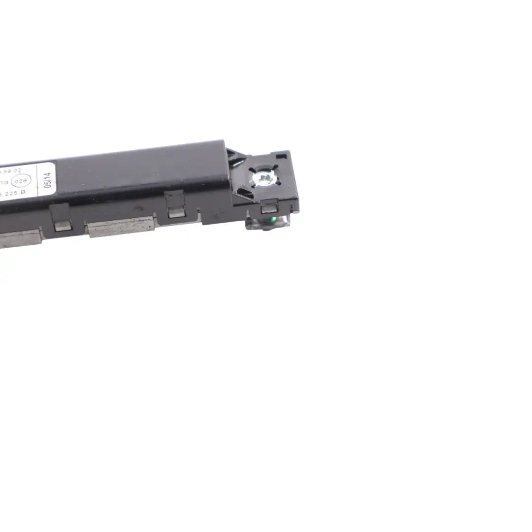 Mk3 Antenne Verstärker Modul FM Rechts Antenne Booster für Seat Leon mit Teilenummer 5F4035225B Seat Leon Mk3 Antenne Verstärker Modul FM Rechts Antenne Booster - SKU 5F4035225B - Teilenummer 5F4035225B