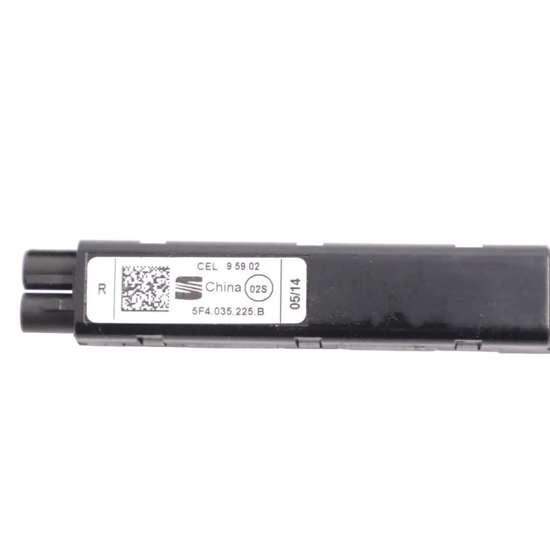 Seat Leon Mk3 Moduł Wzmacniacza Antenowego FM Prawy - SKU 5F4035225B - Numer Części 5F4035225B