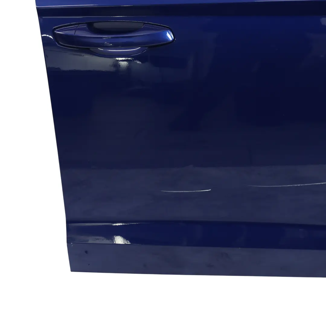 Droite Mystery Blue Pearl Effect - W5L pour Seat Leon 3 Porte Avant à propos du numéro de pièce 5F4831056A Seat Leon 3 Porte Avant Droite Mystery Blue Pearl Effect - W5L - SKU 5F4831056A-MYBL - Numéro de pièce 5F4831056A