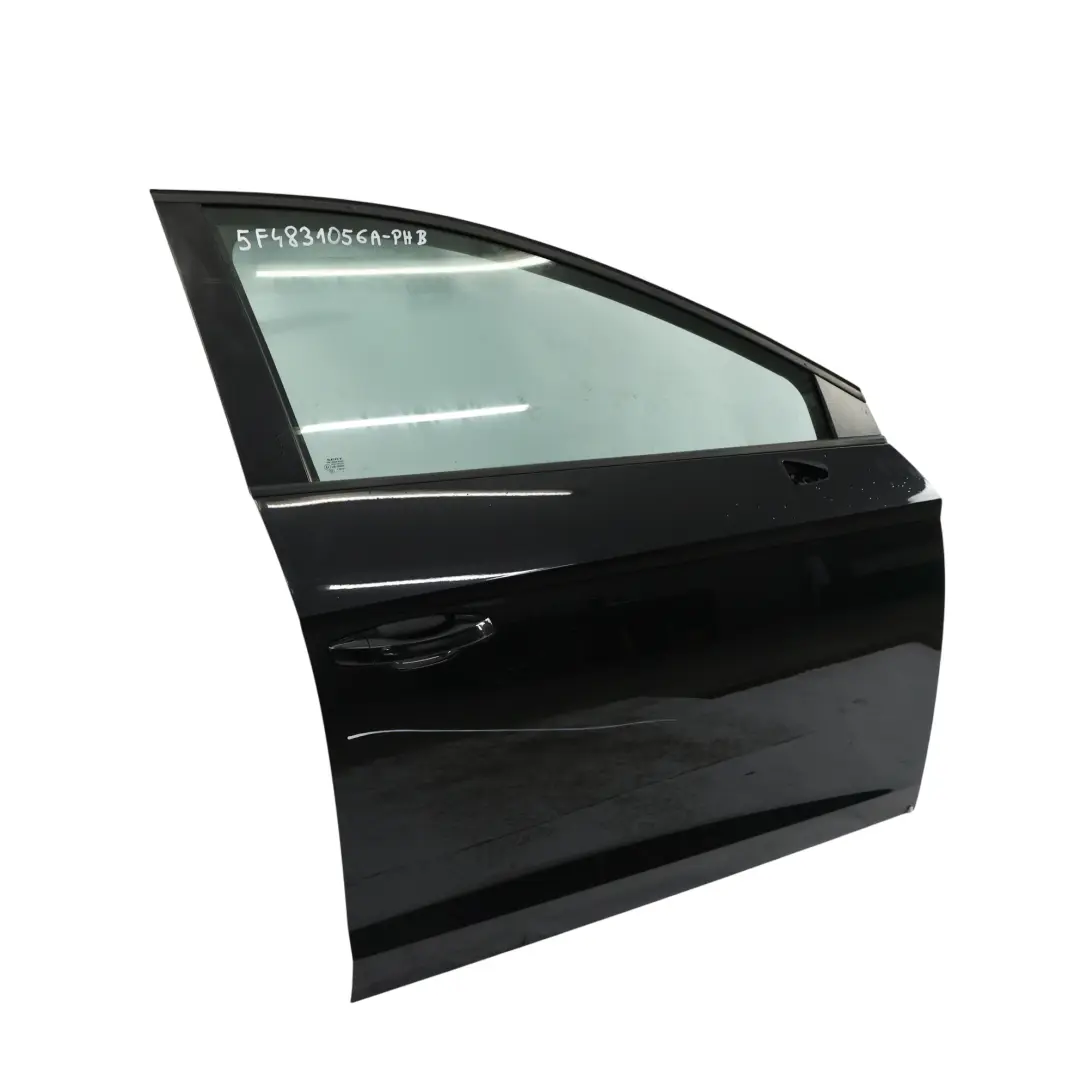 Mk3 Tür Vorne Rechts Phantom Black Schwarz - Z9Y für Seat Leon mit Teilenummer 5F4831056A Seat Leon Mk3 Tür Vorne Rechts Phantom Black Schwarz - Z9Y - SKU 5F4831056A-PHB - Teilenummer 5F4831056A
