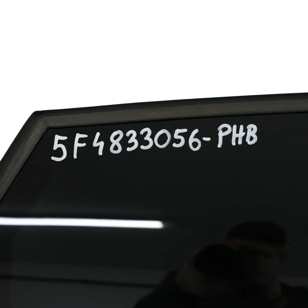 Mk3 Pannello Di Copertura Posteriore Destro Phantom Black - Z9Y per Seat Leon con numero di parte 5F4833056 Seat Leon Mk3 Pannello Di Copertura Posteriore Destro Phantom Black - Z9Y - SKU 5F4833056-PHB - Numero di parte 5F4833056