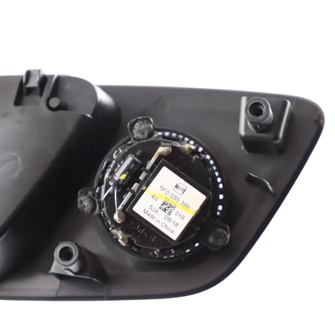 Seat Leon 5F Interior Puerta Manija Agarradera Negro Trasero Derecho - SKU 5F4839114B-1 - Número de pieza 5F4839114B