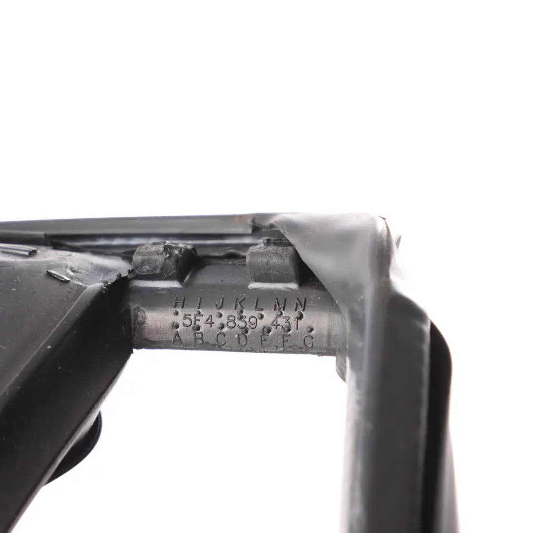 5F Guma Uszczelka Szyby Drzwi Lewy Tył Lewa Tylna do Seat Leon FR o numerze 5F4839431P Seat Leon FR 5F Guma Uszczelka Szyby Drzwi Lewy Tył Lewa Tylna - SKU 5F4839431P - Numer Części 5F4839431P