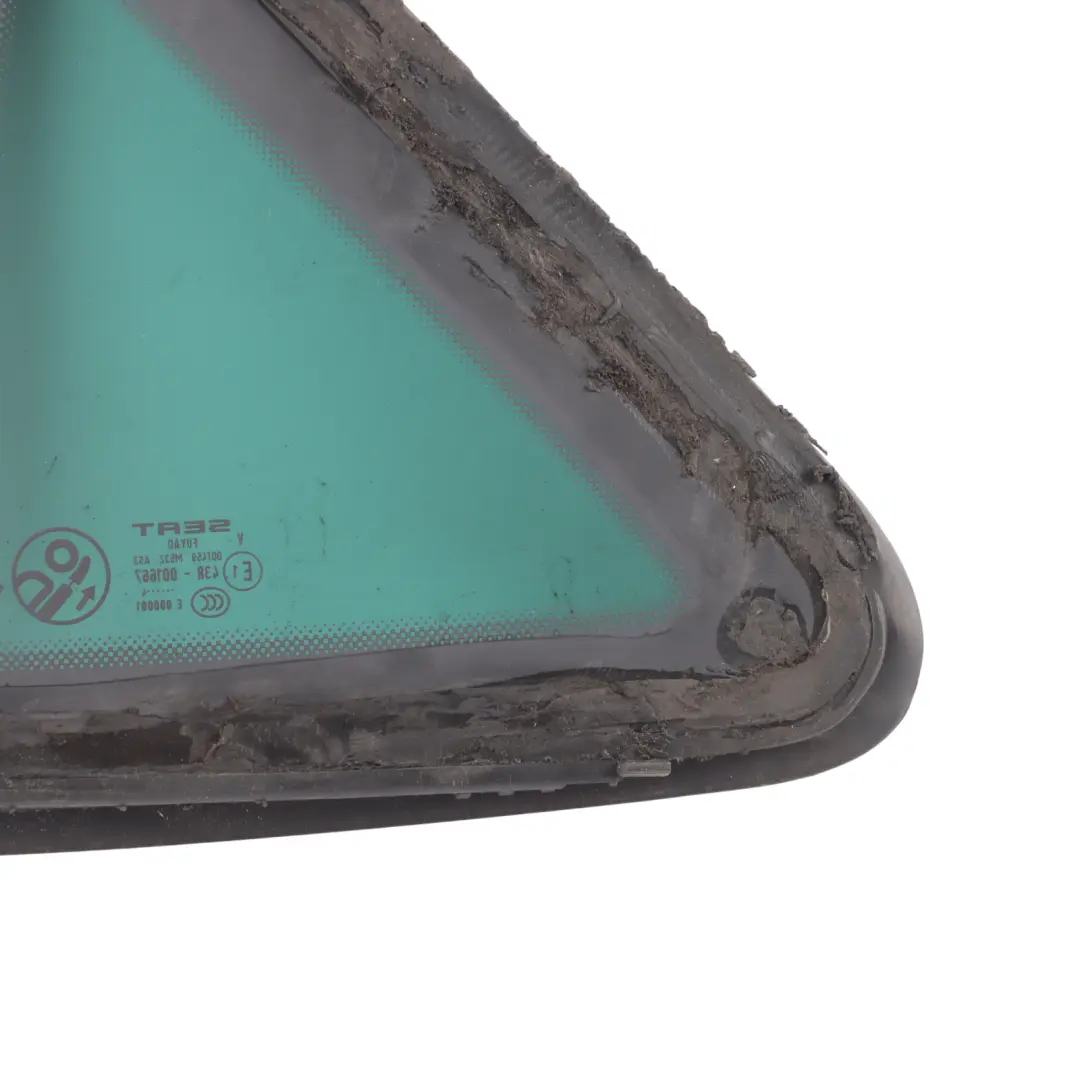 Mk3 5F Finestrino Quarto Porta Posteriore Destro Vetro AS3 per Seat Leon con numero di parte 5F4845042J Seat Leon Mk3 5F Finestrino Quarto Porta Posteriore Destro Vetro AS3 - SKU 5F4845042J - Numero di parte 5F4845042J