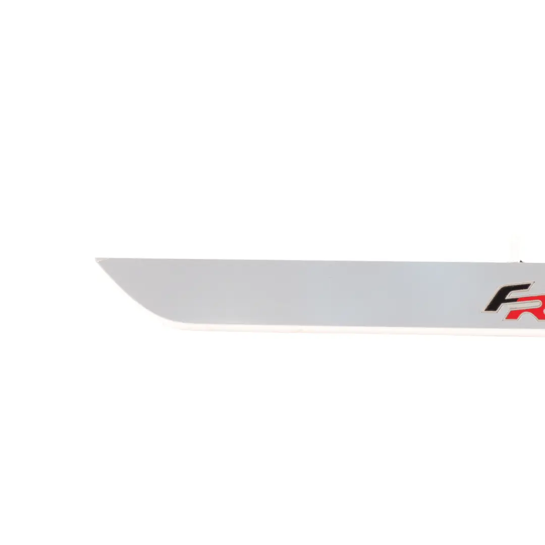 Mk3 FR Podświetlana Listwa Progowa Przednia Lewa/Prawa do Seat Leon o numerze 5F4947417A Seat Leon Mk3 FR Podświetlana Listwa Progowa Przednia Lewa/Prawa - SKU 5F4947417A - Numer Części 5F4947417A