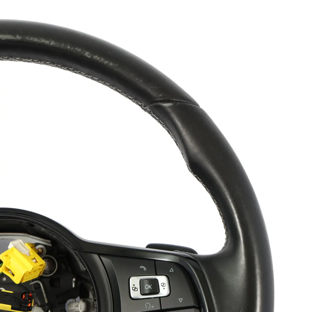 Lenkrad Schwarz Leder Schaltwippen für Volkswagen Golf Mk7 R mit Teilenummer 5G0419091CN Volkswagen Golf Mk7 R Lenkrad Schwarz Leder Schaltwippen - SKU 5G0419091CN - Teilenummer 5G0419091CN