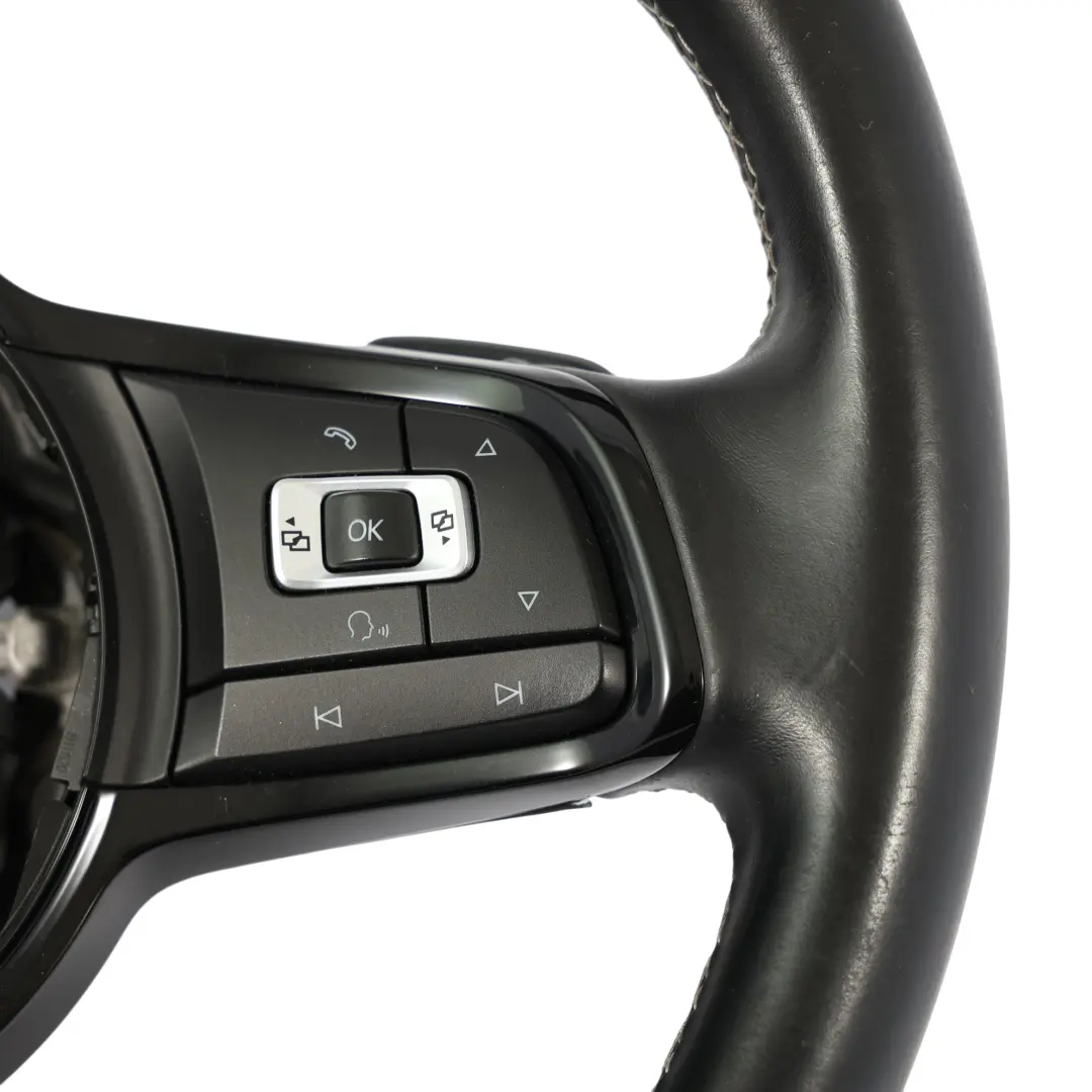 Lenkrad Schwarz Leder Schaltwippen für Volkswagen Golf Mk7 R mit Teilenummer 5G0419091CN Volkswagen Golf Mk7 R Lenkrad Schwarz Leder Schaltwippen - SKU 5G0419091CN - Teilenummer 5G0419091CN