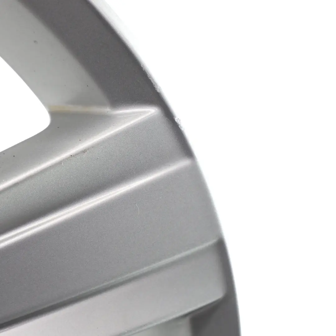 Silberne Leichtmetallfelge Felge 16" 6.5J ET:46 für Volkswagen Golf Mk7 mit Teilenummer 5G0601025BN Volkswagen Golf Mk7 Silberne Leichtmetallfelge Felge 16" 6.5J ET:46 - SKU 5G0601025BN-1 - Teilenummer 5G0601025BN