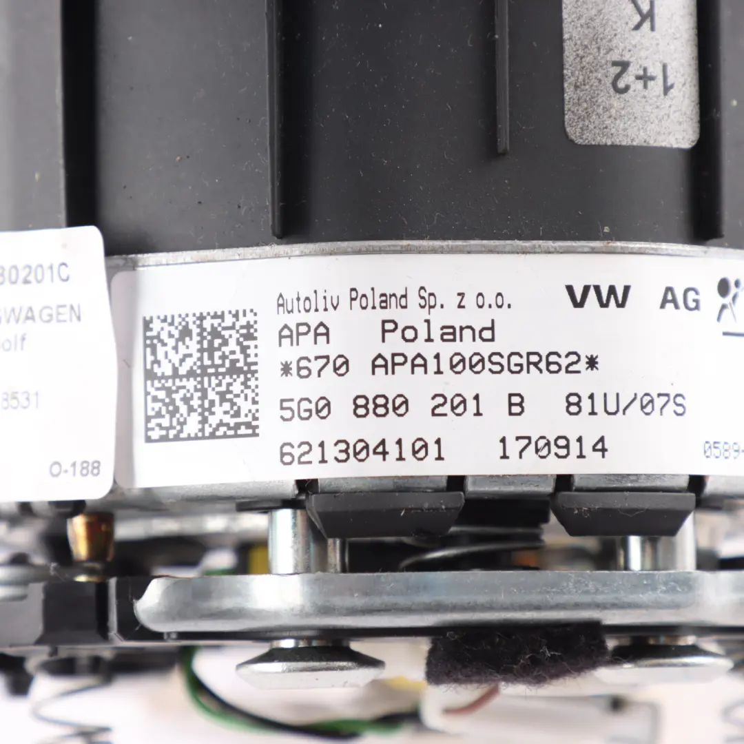 Driver's Steering Wheel Air Module 5G0880201B to Volkswagen VW Golf Mk7 VII with Part number 5G0880201C Volkswagen VW Golf Mk7 VII Driver's Steering Wheel Air Module 5G0880201B - SKU 5G0880201C - Part number 5G0880201C