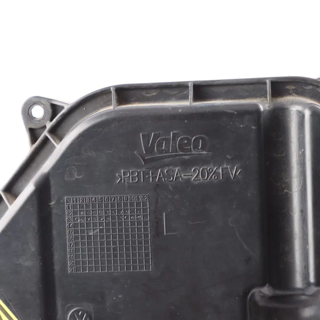 Headlight Cap Dust Cover Left N/S to Volkswagen Golf Mk7 with Part number 5G0941607 Volkswagen Golf Mk7 Headlight Cap Dust Cover Left N/S - SKU 5G0941607 - Part number 5G0941607