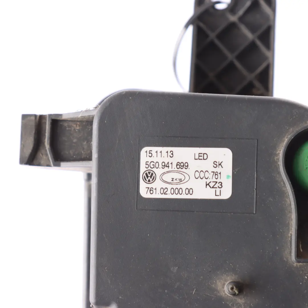 Front Bumper LED Fog Light Lamp Left N/S to Volkswagen Golf Mk7 GTD with Part number 5G0941699 Volkswagen Golf Mk7 GTD Front Bumper LED Fog Light Lamp Left N/S - SKU 5G0941699 - Part number 5G0941699