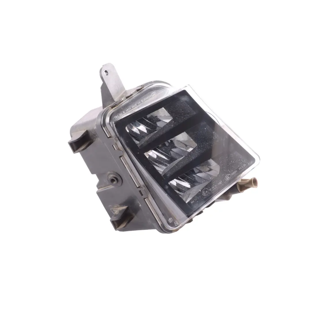 Front Fog Light Lamp LED Right O/S to Volkswagen VW Golf Mk7 with Part number 5G0941700 Volkswagen VW Golf Mk7 Front Fog Light Lamp LED Right O/S - SKU 5G0941700 - Part number 5G0941700