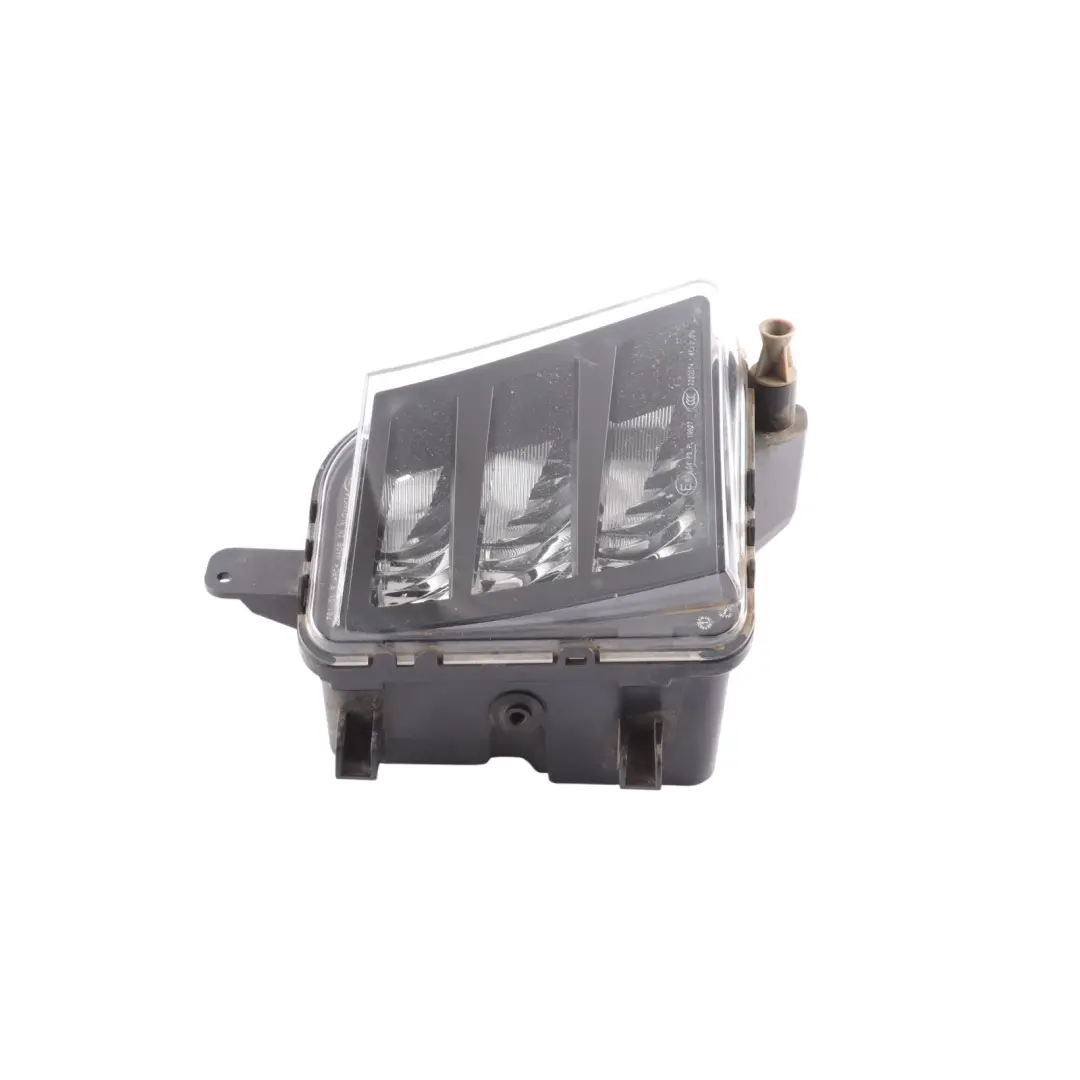 Front Fog Light Lamp LED Right O/S to Volkswagen VW Golf Mk7 with Part number 5G0941700 Volkswagen VW Golf Mk7 Front Fog Light Lamp LED Right O/S - SKU 5G0941700 - Part number 5G0941700