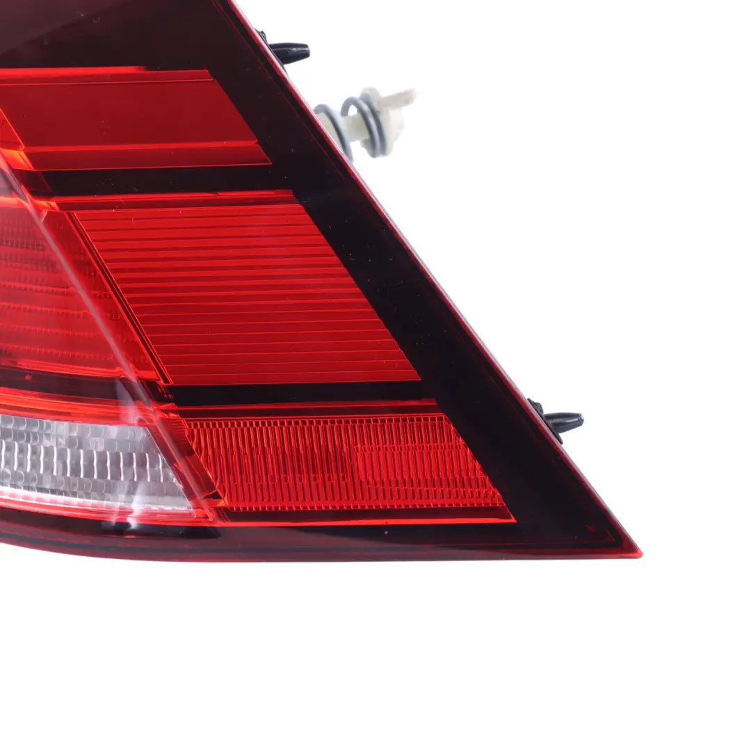 Lampa Tylna Zewnętrzna LED Prawa do VW Volkswagen Golf Mk7 o numerze 5G0945096Q VW Volkswagen Golf Mk7 Lampa Tylna Zewnętrzna LED Prawa - SKU 5G0945096Q - Numer Części 5G0945096Q