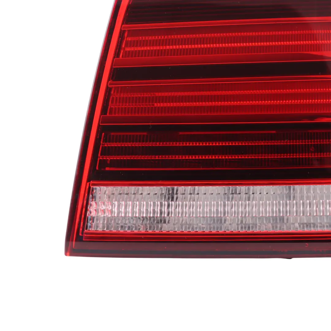 Fanale Posteriore Esterno LED Destro per VW Volkswagen Golf Mk7 con numero di parte 5G0945096Q VW Volkswagen Golf Mk7 Fanale Posteriore Esterno LED Destro - SKU 5G0945096Q - Numero di parte 5G0945096Q