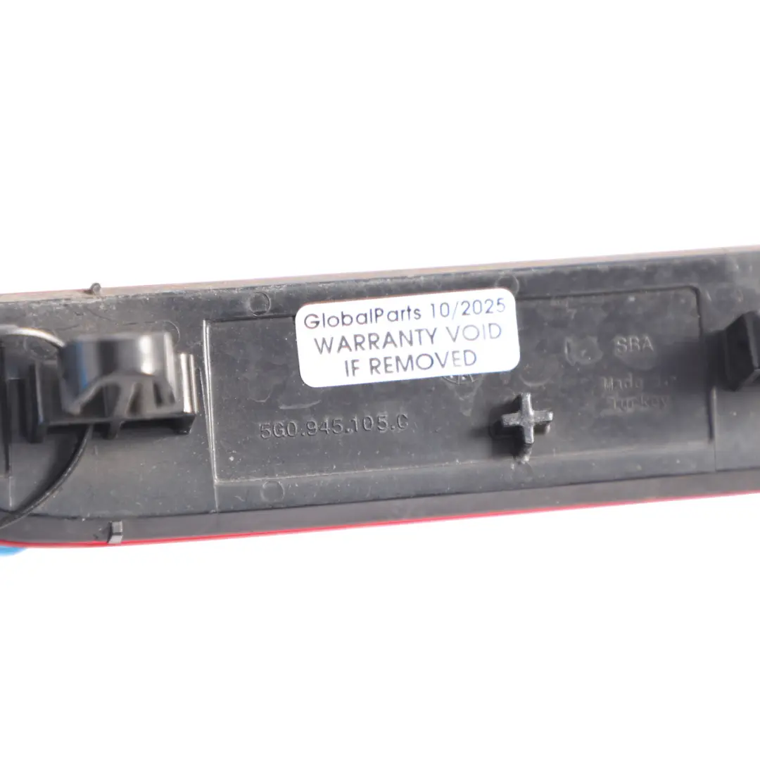 Odblask Zderzaka Lewy Tył do Volkswagen Golf VII Mk7 o numerze 5G0945105C Volkswagen Golf VII Mk7 Odblask Zderzaka Lewy Tył - SKU 5G0945105C - Numer Części 5G0945105C