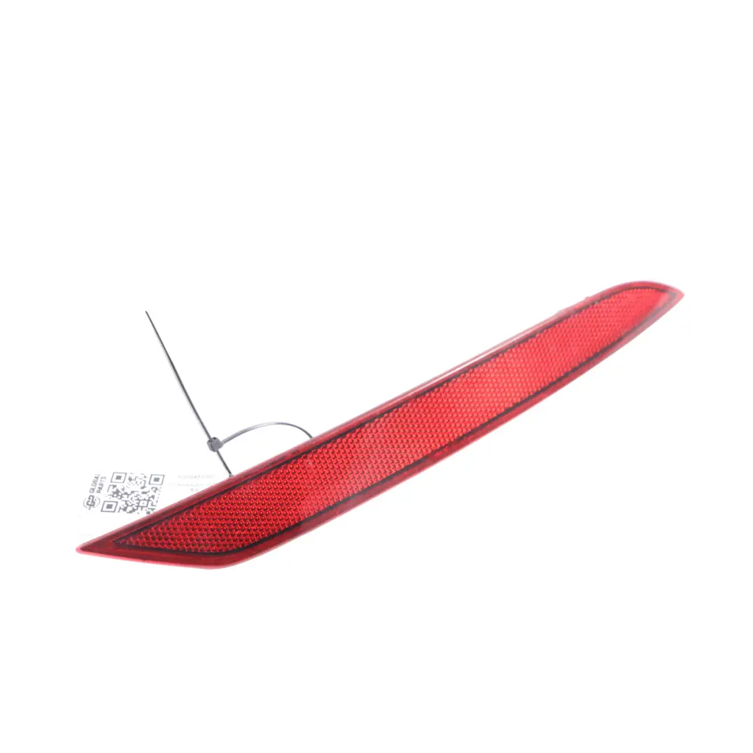 Parachoques Trasero Reflector De Luz Derecho para Volkswagen Golf Mk7 con número de pieza 5G0945106C Volkswagen Golf Mk7 Parachoques Trasero Reflector De Luz Derecho - SKU 5G0945106C - Número de pieza 5G0945106C