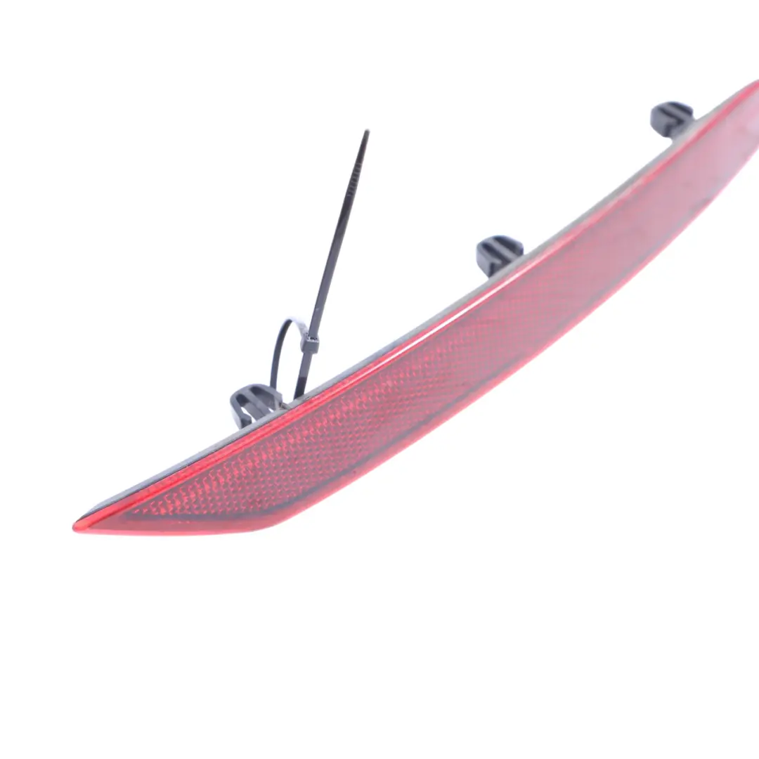 Volkswagen Golf Mk7 Paraurti Posteriore Riflettore Luce Destra - SKU 5G0945106C - Numero di parte 5G0945106C