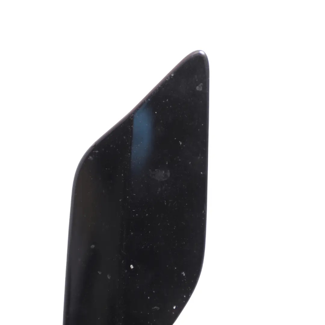 Headlight Washer Cover Cap Flap Right O/S Black - 041 to VW Golf Mk7 with Part number 5G0955110A VW Golf Mk7 Headlight Washer Cover Cap Flap Right O/S Black - 041 - SKU 5G0955110A-BLC - Part number 5G0955110A