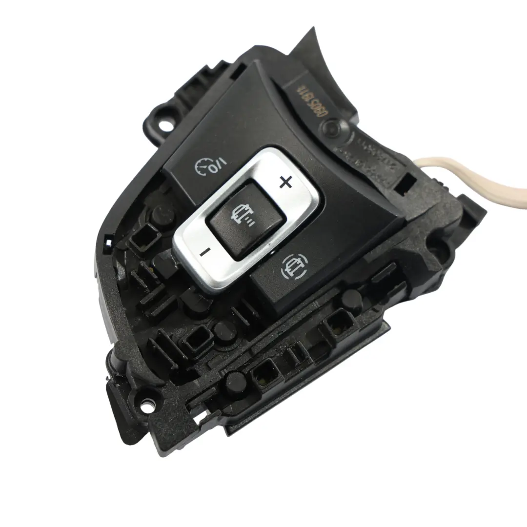 Lenk Rad Multifunktions Schalter Knöpfe für VW Volkswagen Golf Mk7 mit Teilenummer 5G0959442AB VW Volkswagen Golf Mk7 Lenk Rad Multifunktions Schalter Knöpfe - SKU 5G0959442AB - Teilenummer 5G0959442AB