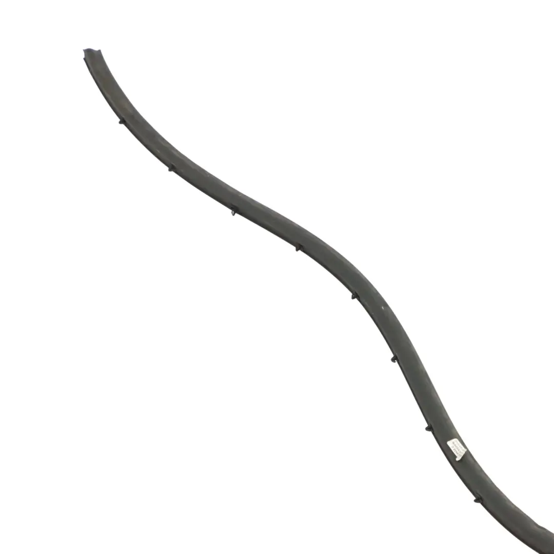 Guarnizione Inferiore Esterna Portiera Anteriore Sinistra 3D per VW Golf Mk7 con numero di parte 5G3837675A VW Golf Mk7 Guarnizione Inferiore Esterna Portiera Anteriore Sinistra 3D - SKU 5G3837675A - Numero di parte 5G3837675A