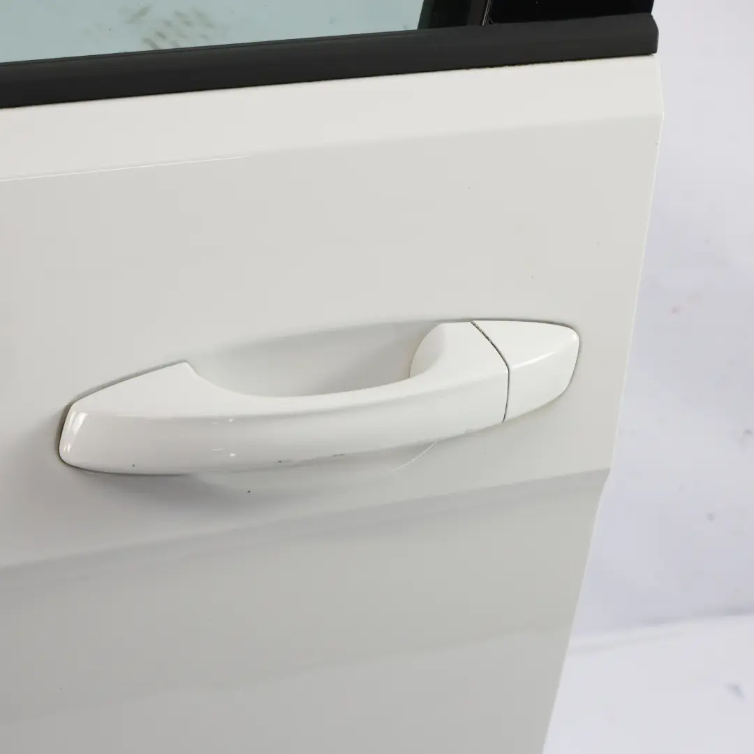 Drzwi Lewe Przednie Pure White Biały - C9A do VW Volkswagen Golf 7 o numerze 5G4831055AS VW Volkswagen Golf 7 Drzwi Lewe Przednie Pure White Biały - C9A - SKU 5G4831055AS-PWH - Numer Części 5G4831055AS