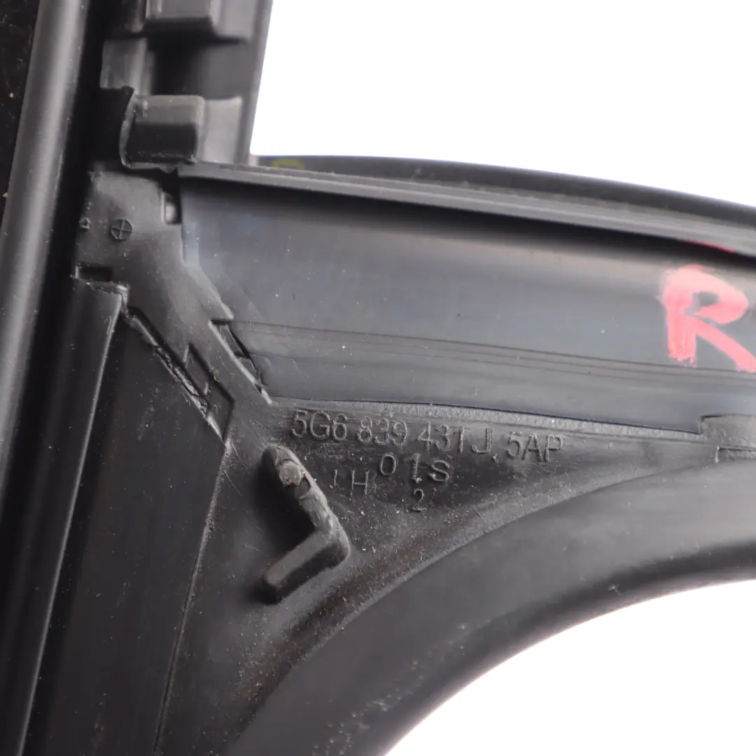 5G Joint Étanchéité Vitre Porte Arrière Gauche pour Volkswagen Golf à propos du numéro de pièce 5G6839431J Volkswagen Golf 5G Joint Étanchéité Vitre Porte Arrière Gauche - SKU 5G6839431J - Numéro de pièce 5G6839431J