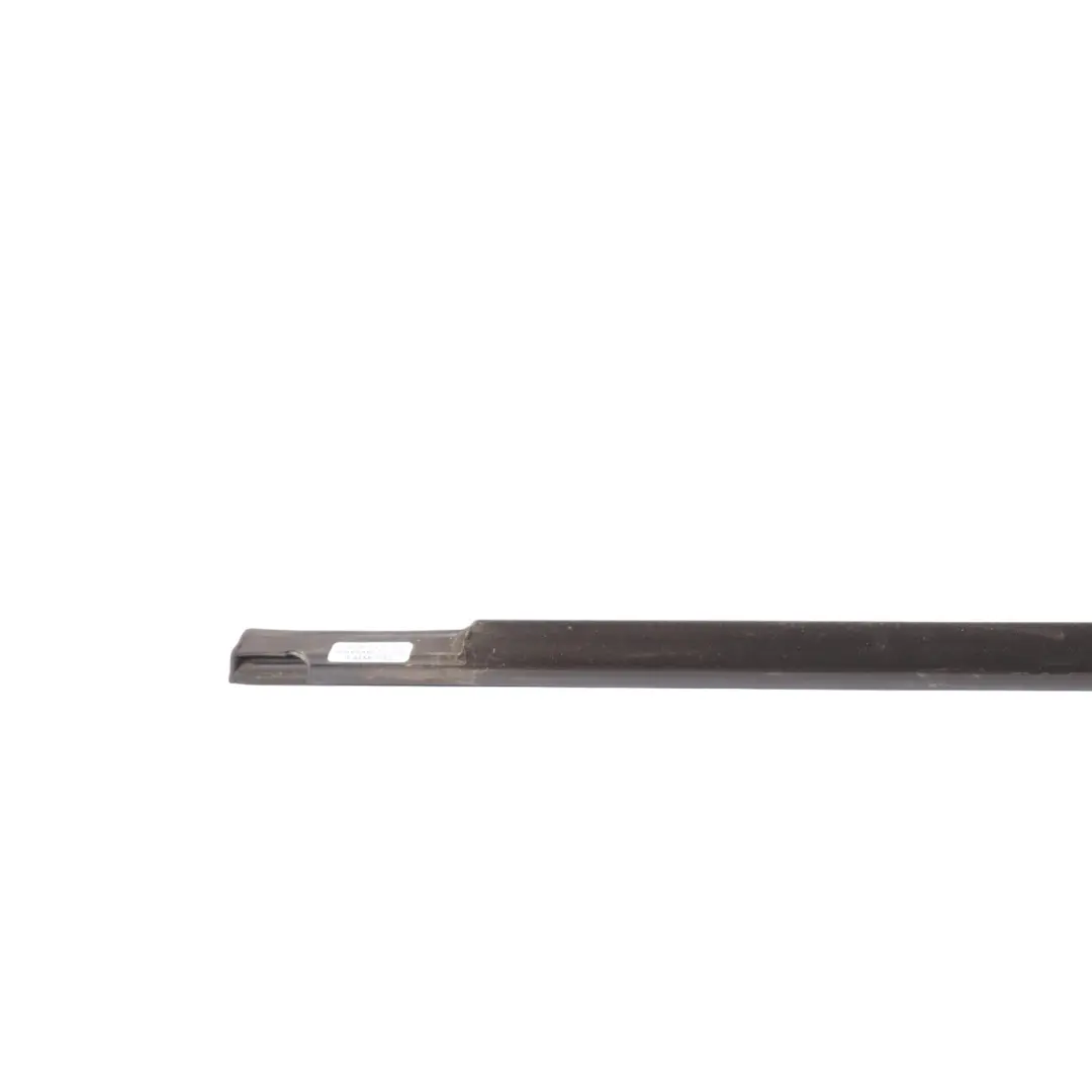 5G Rear Door Window Aperture Seal Strip Right O/S to Volkswagen Golf with Part number 5G6839478F Volkswagen Golf 5G Rear Door Window Aperture Seal Strip Right O/S - SKU 5G6839478F - Part number 5G6839478F