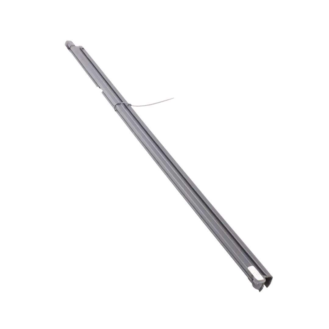 5G Bandes Vitres Porte Arrière Droite Joint moulage pour Volkswagen Golf à propos du numéro de pièce 5G6839480B Volkswagen Golf 5G Bandes Vitres Porte Arrière Droite Joint moulage - SKU 5G6839480B - Numéro de pièce 5G6839480B