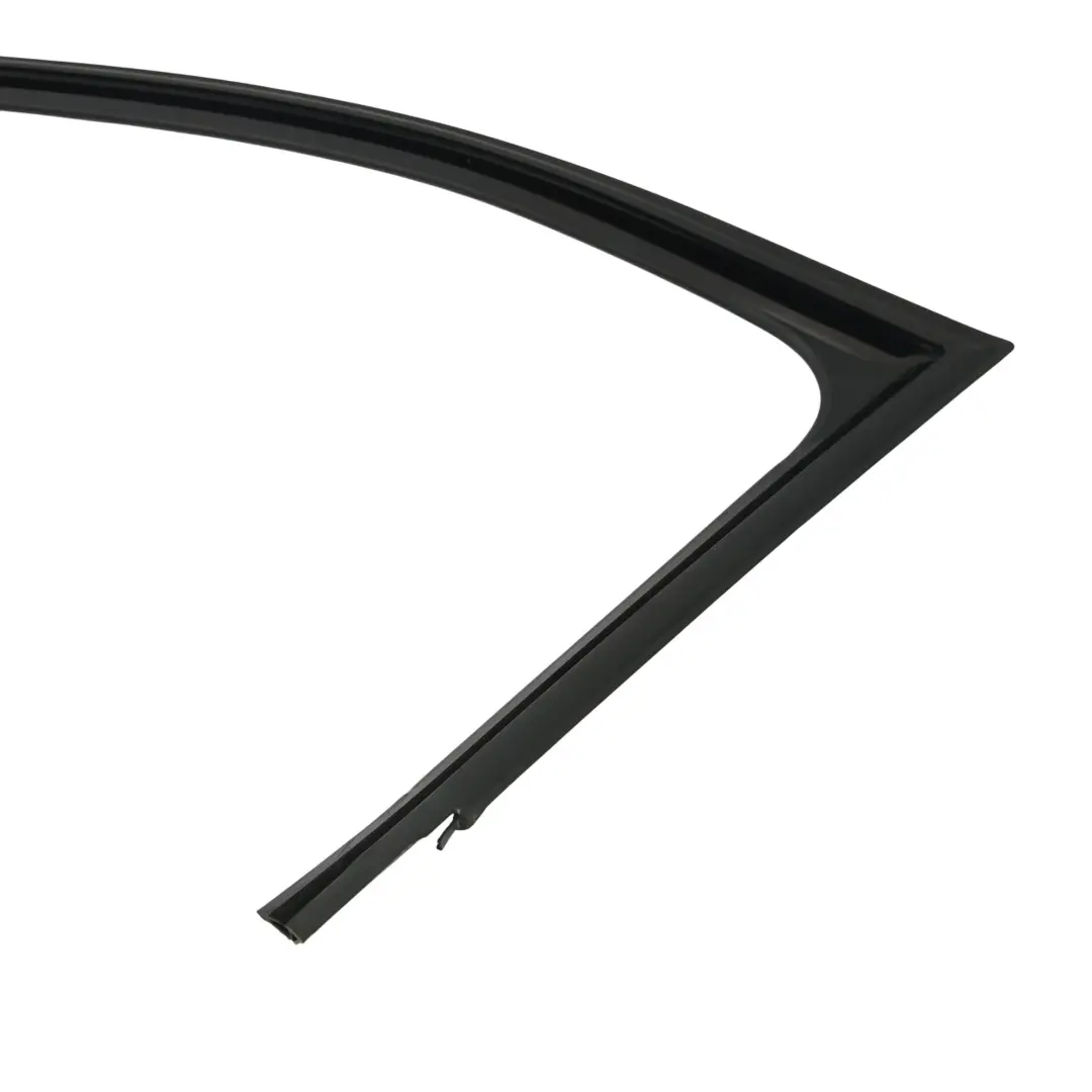 Embellecedor Marco Ventana Puerta Delantera Izquierda para Skoda Rapid NH1 con número de pieza 5JA837431D Skoda Rapid NH1 Embellecedor Marco Ventana Puerta Delantera Izquierda - SKU 5JA837431D - Número de pieza 5JA837431D