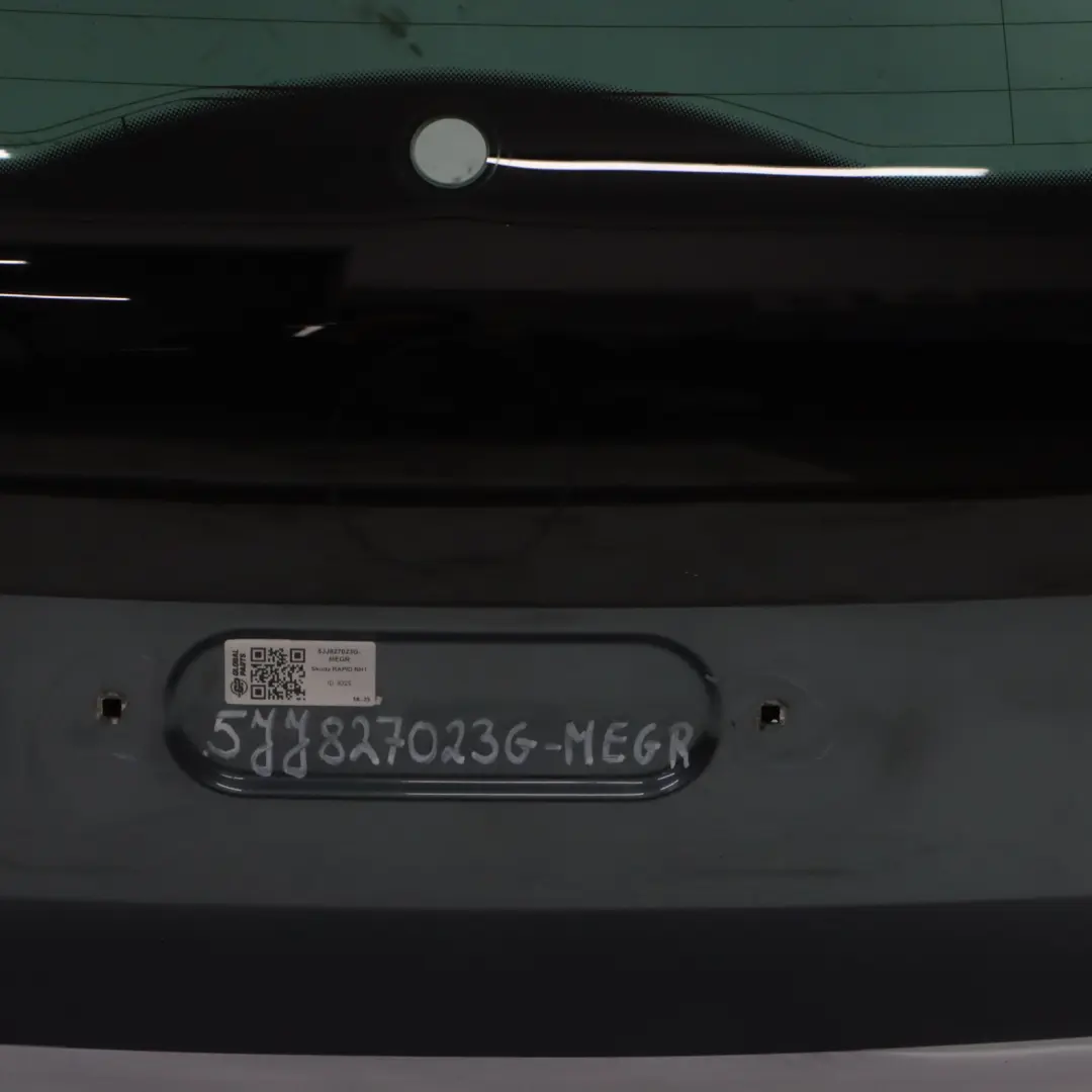 Skoda Rapid NH1 Spaceback Klapa Bagażnika Metal Grey Szary Metalik - F7Y - SKU 5JJ827023G-MEGR - Numer Części 5JJ827023G