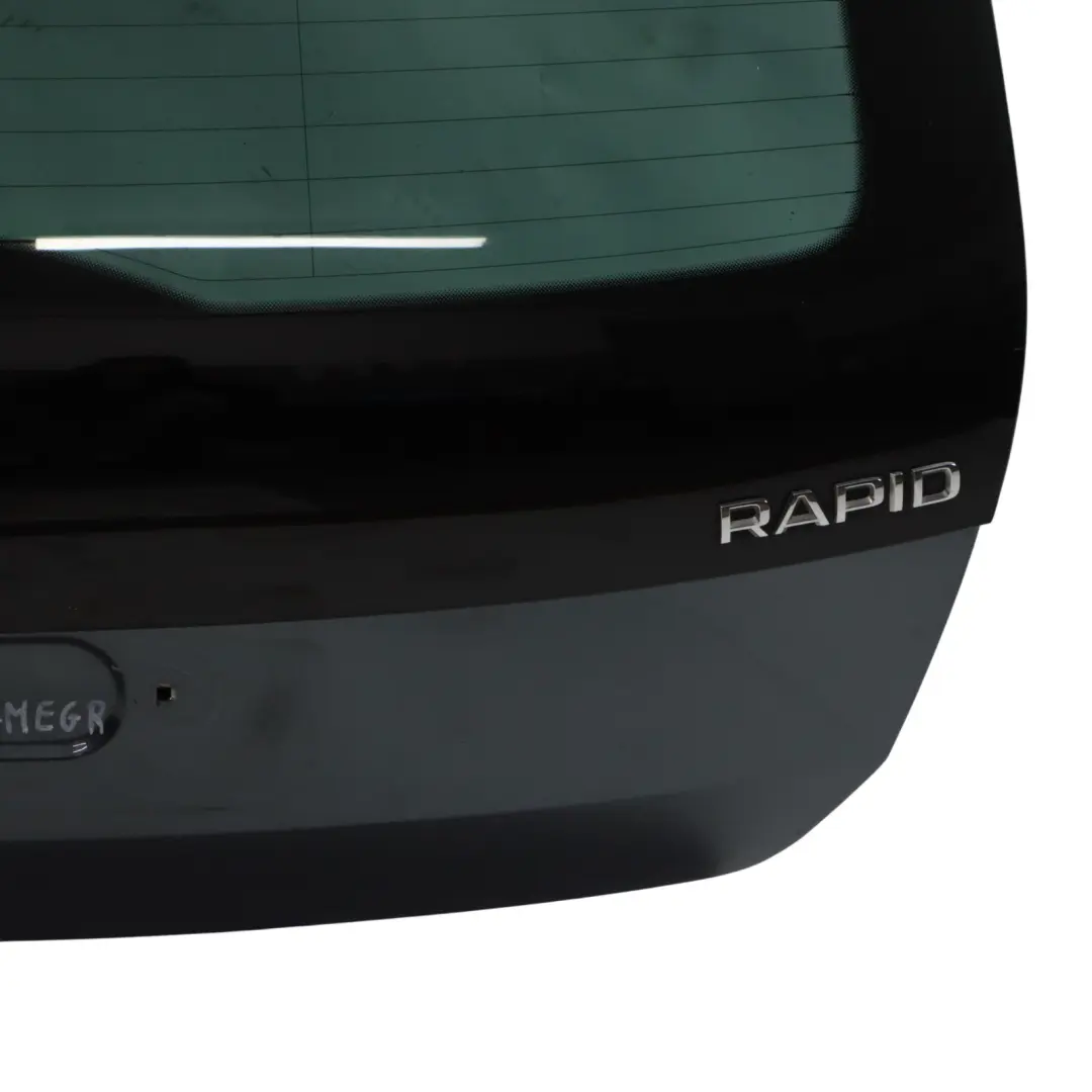Skoda Rapid NH1 Spaceback Klapa Bagażnika Metal Grey Szary Metalik - F7Y - SKU 5JJ827023G-MEGR - Numer Części 5JJ827023G