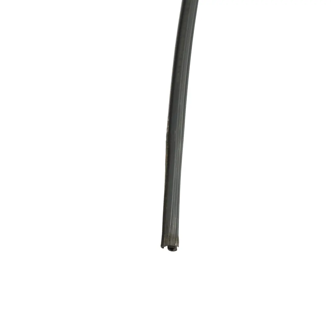 Skoda Rapid Mk1 NH1 Joint D'Étanchéité De Guide Vitre Arrière Gauche - SKU 5JJ839431A - Numéro de pièce 5JJ839431A