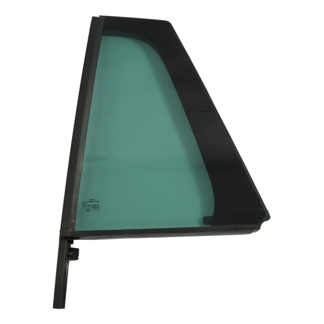 Triangolo Posteriore In Vetro Fisso Colorato Sinistro per Skoda Rapid NH1 con numero di parte 5JJ845213E Skoda Rapid NH1 Triangolo Posteriore In Vetro Fisso Colorato Sinistro - SKU 5JJ845213E - Numero di parte 5JJ845213E