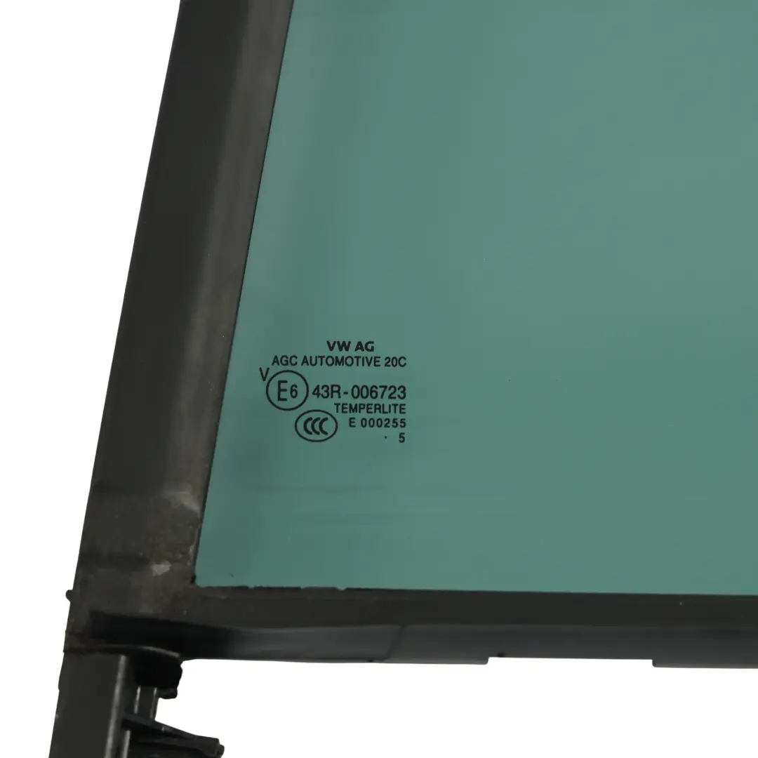 Skoda Rapid NH1 Vitre Triangulaire Arrière Gauche Fixe Teintée - SKU 5JJ845213E - Numéro de pièce 5JJ845213E