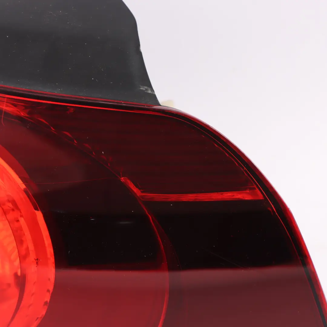 MK6 Luce Coperchio Lampada Posteriore Esterna per Volkswagen Golf VI con numero di parte 5K0945096M Volkswagen Golf VI MK6 Luce Coperchio Lampada Posteriore Esterna - SKU 5K0945096M - Numero di parte 5K0945096M