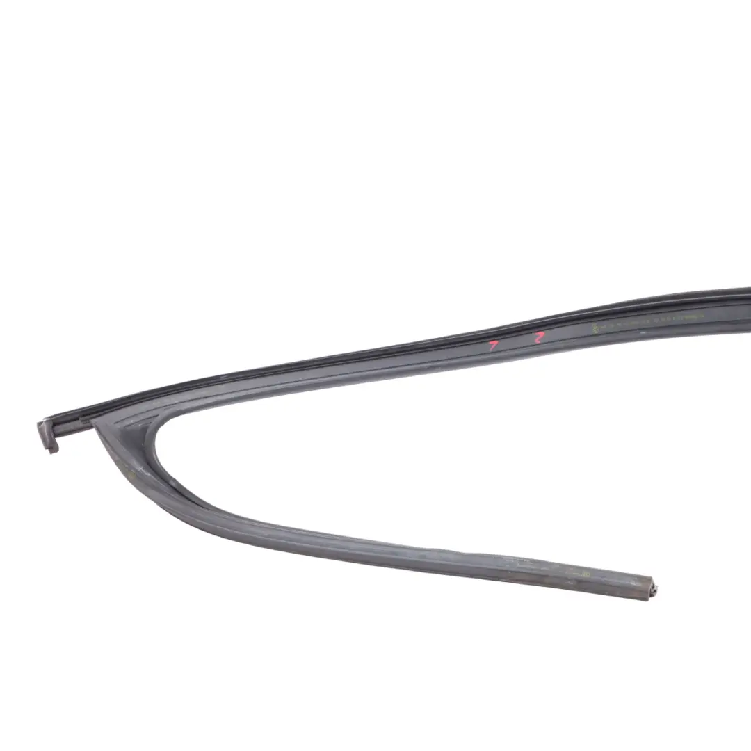 VW Volkswagen Golf Mk6 Guarnizione Guida Finestrino Anteriore Sinistro 3 Porte - SKU 5K3837431B - Numero di parte 5K3837431B