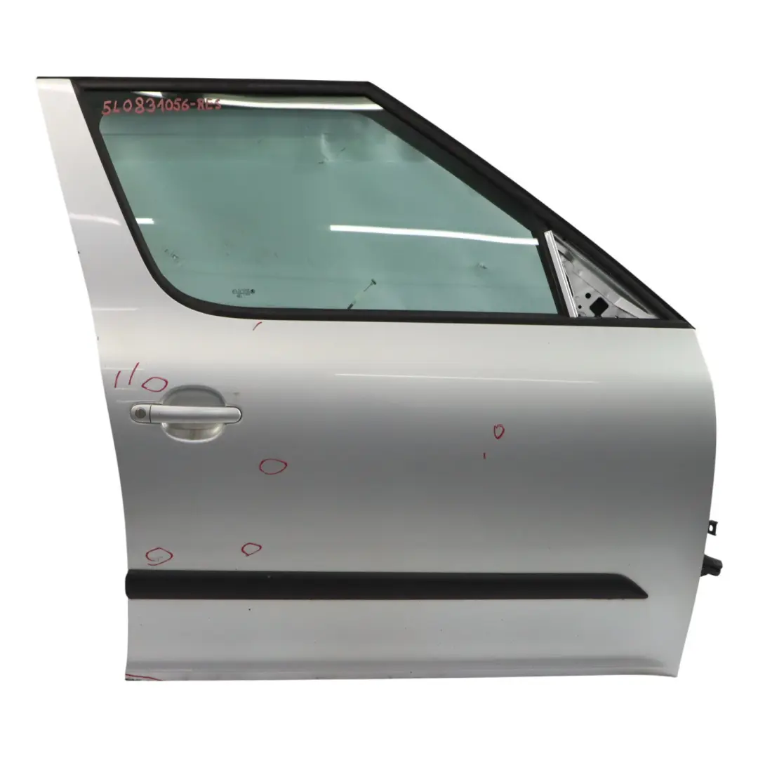 Skoda Yeti 5L Puerta Delantera Derecha Panel Reflex Silver Metallic - A7W - SKU 5L0831056-RES - Número de pieza 5L0831056