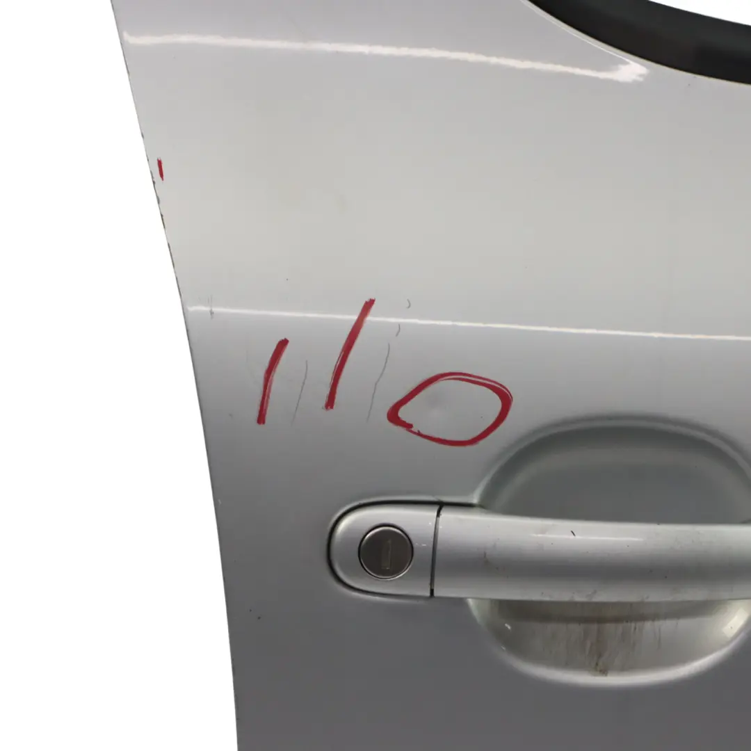 Skoda Yeti 5L Door Front Right O/S Covering Panel Reflex Silver Metallic - A7W - SKU 5L0831056-RES - Part number 5L0831056