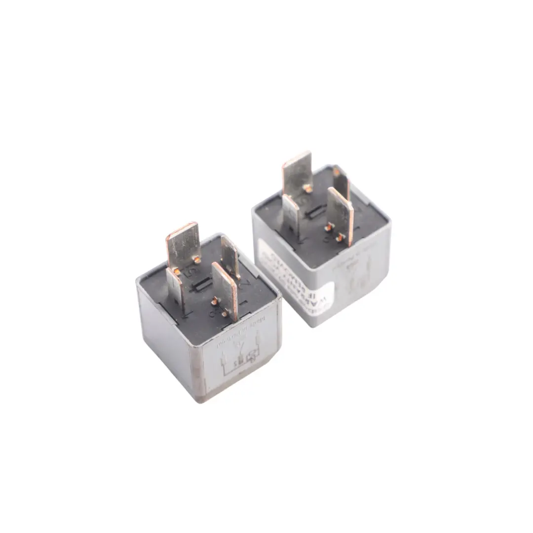 Ford Transit Custom Relè 4 Pin Nero 12V 40A FOMOCO Set X2 5M5T-14B192-EA - SKU 5M5T-14B192-EA-1 - Numero di parte 5M5T-14B192-EA-1