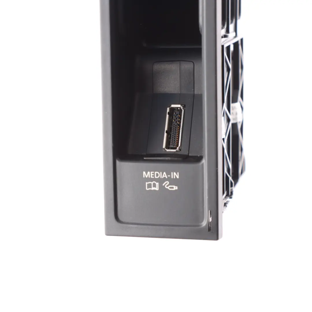 Mk3 Multimedia Interface Module Box 5N0035342B to Volkswagen Scirocco with Part number 5N0035341C Volkswagen Scirocco Mk3 Multimedia Interface Module Box 5N0035342B - SKU 5N0035341C - Part number 5N0035341C