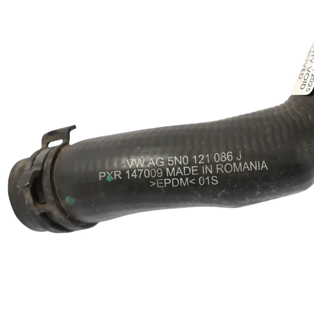 Kühl Mittel Schlauch Leitung 2.0 TDI für Volkswagen Tiguan 5N Audi Q3 8U mit Teilenummer 5N0121086J Volkswagen Tiguan 5N Audi Q3 8U Kühl Mittel Schlauch Leitung 2.0 TDI - SKU 5N0121086J - Teilenummer 5N0121086J
