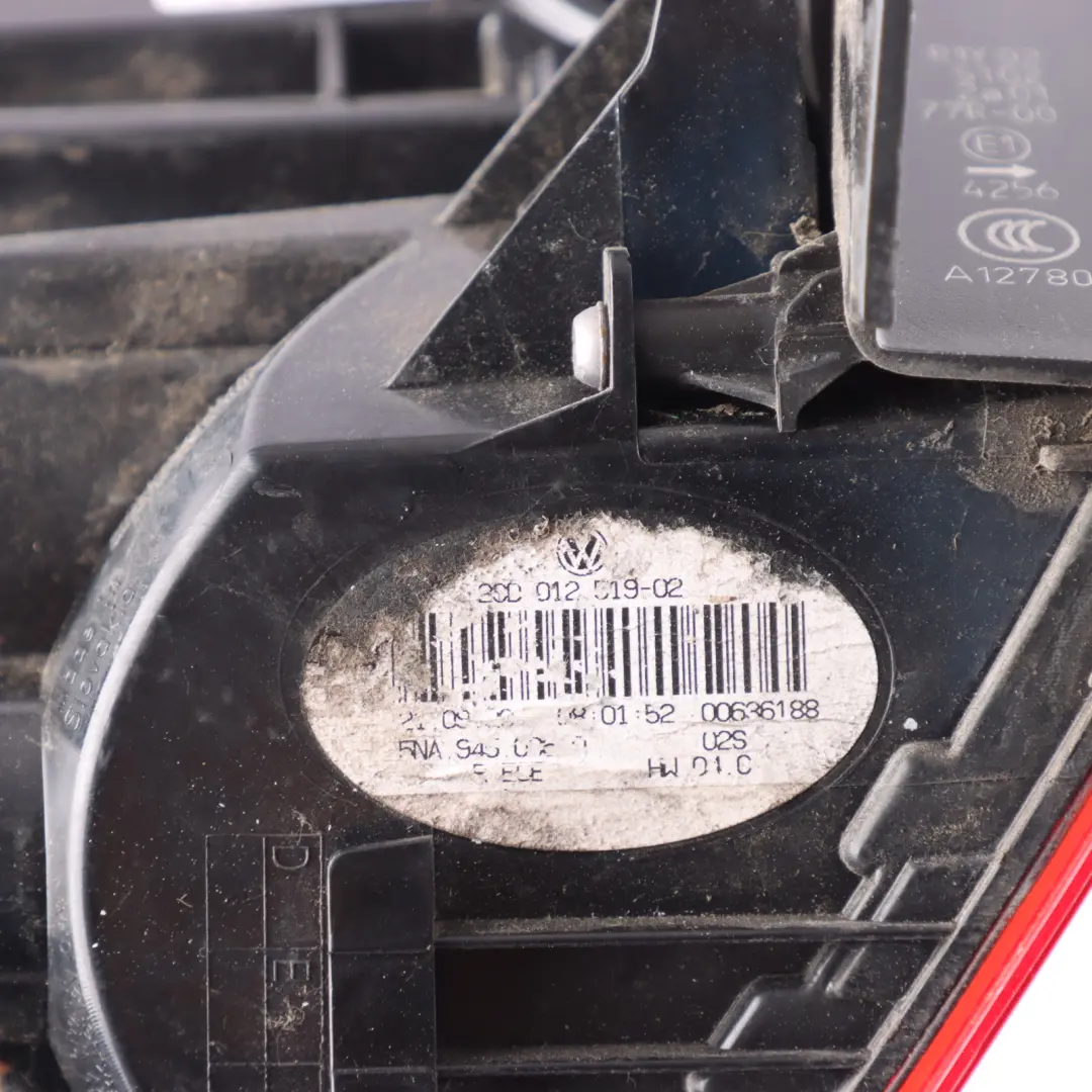 Tail Light Rear Right O/S Trunk Lid Lamp to Volkswagen VW Tiguan AX1 with Part number 5NA945096D Volkswagen VW Tiguan AX1 Tail Light Rear Right O/S Trunk Lid Lamp - SKU 5NA945096D - Part number 5NA945096D