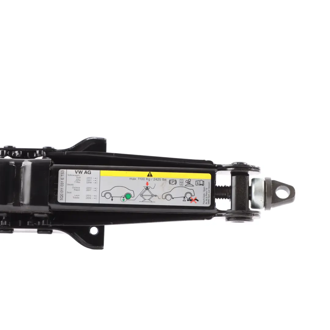 Notfall Auto Fahrzeug Werkzeugsatz für VW Volkswagen Golf SV mit Teilenummer 5Q0011031E VW Volkswagen Golf SV Notfall Auto Fahrzeug Werkzeugsatz - SKU 5Q0011031E - Teilenummer 5Q0011031E