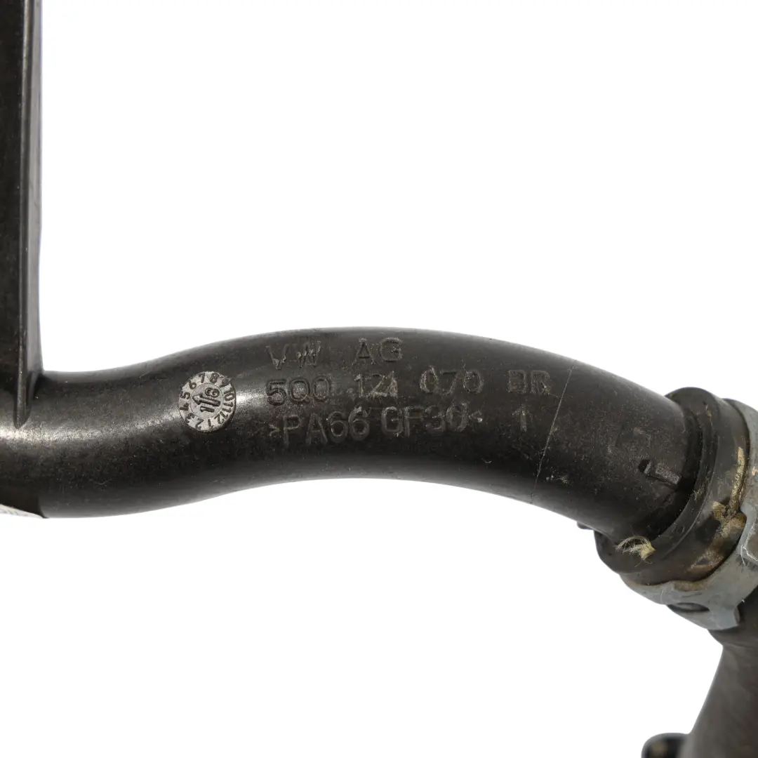 Tubo Acqua Linea Raffreddamento Motore per Audi A3 8V 2.0 TFSI con numero di parte 5Q0121070BR Audi A3 8V 2.0 TFSI Tubo Acqua Linea Raffreddamento Motore - SKU 5Q0121070BR-2 - Numero di parte 5Q0121070BR