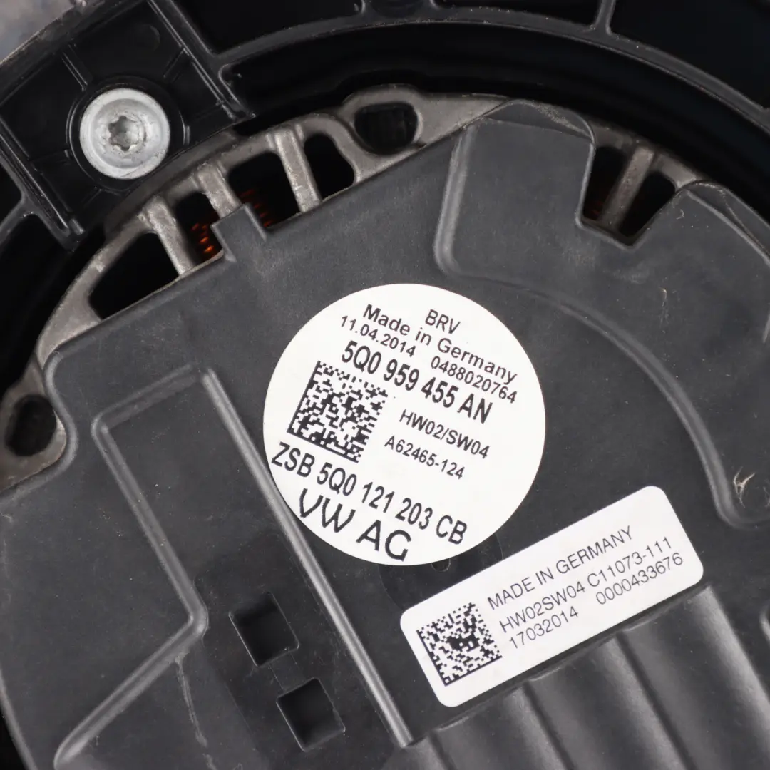 5F III Audi A3 8V 2.0 TDI Radiator Fan Shroud Motor 400W to Seat Leon with Part number 5Q0121205D Seat Leon 5F III Audi A3 8V 2.0 TDI Radiator Fan Shroud Motor 400W - SKU 5Q0121205D - Part number 5Q0121205D