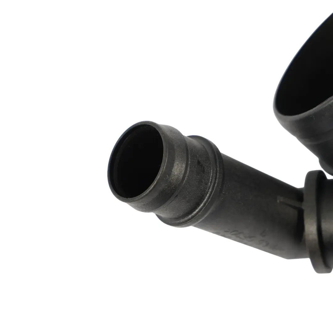 VW Golf 7 Kolanko Przewód Dolotowy Powietrza Diesel CUNA - SKU 5Q0129635E - Numer Części 5Q0129635E