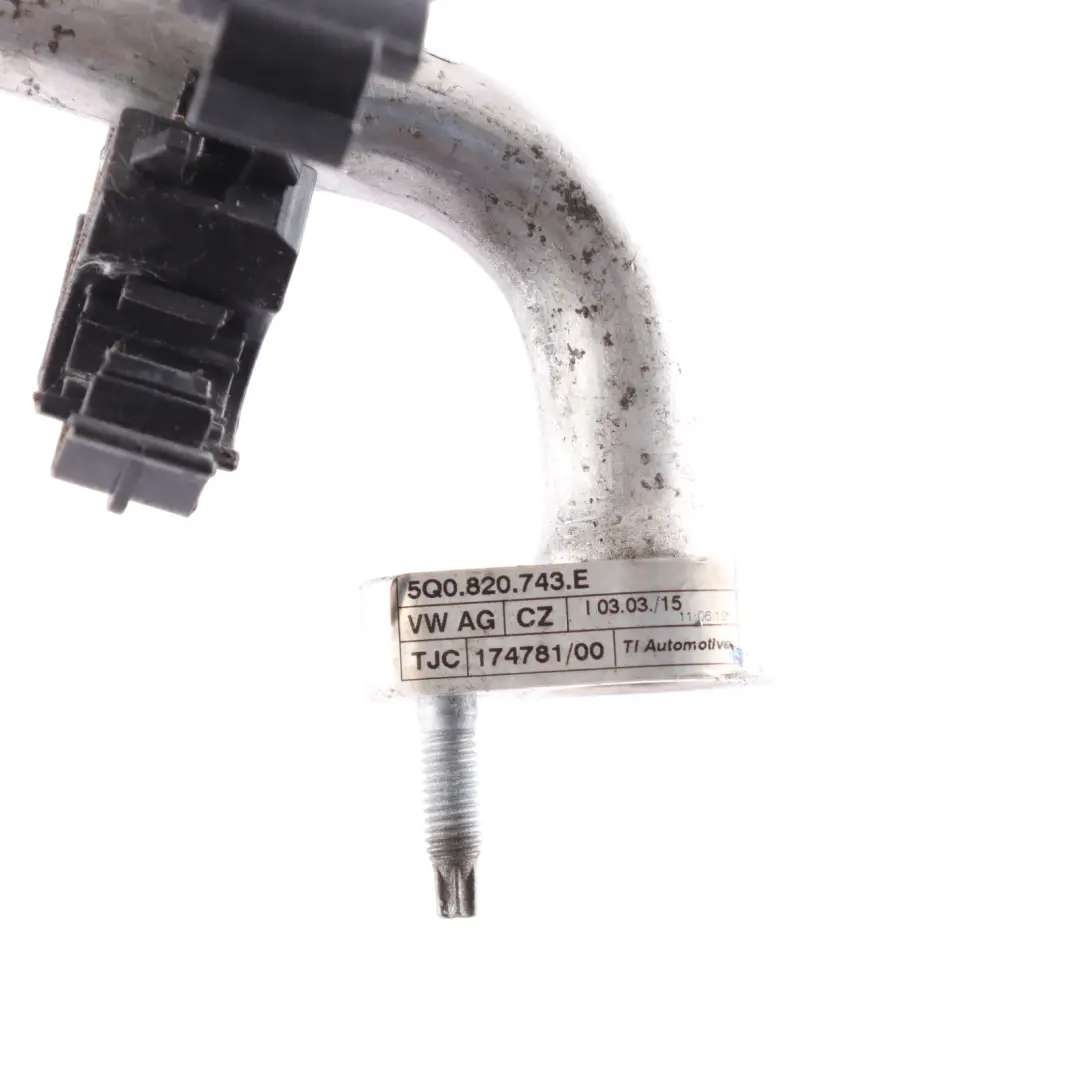 Audi A3 8V VW Golf Mk7 Klimaanlagen Schlauch A/C Rohr Leitung - SKU 5Q0820743E - Teilenummer 5Q0820743E