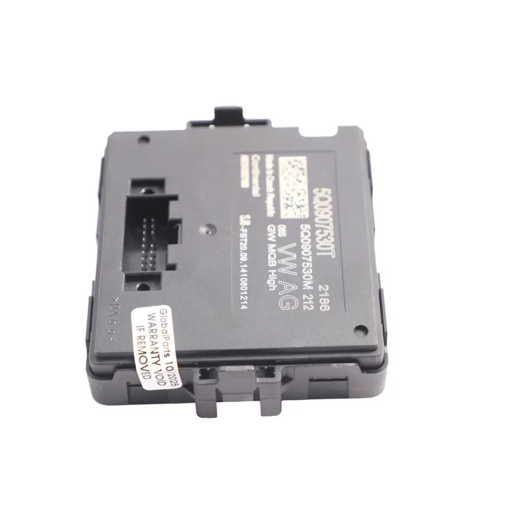 Gateway Control Module Unit ECU to VW Volkswagen Golf SV Mk7 Audi A3 8V with Part number 5Q0907530T VW Volkswagen Golf SV Mk7 Audi A3 8V Gateway Control Module Unit ECU - SKU 5Q0907530T - Part number 5Q0907530T